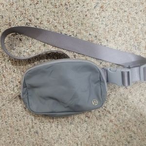 Lululemon Everywhere Belt Bag